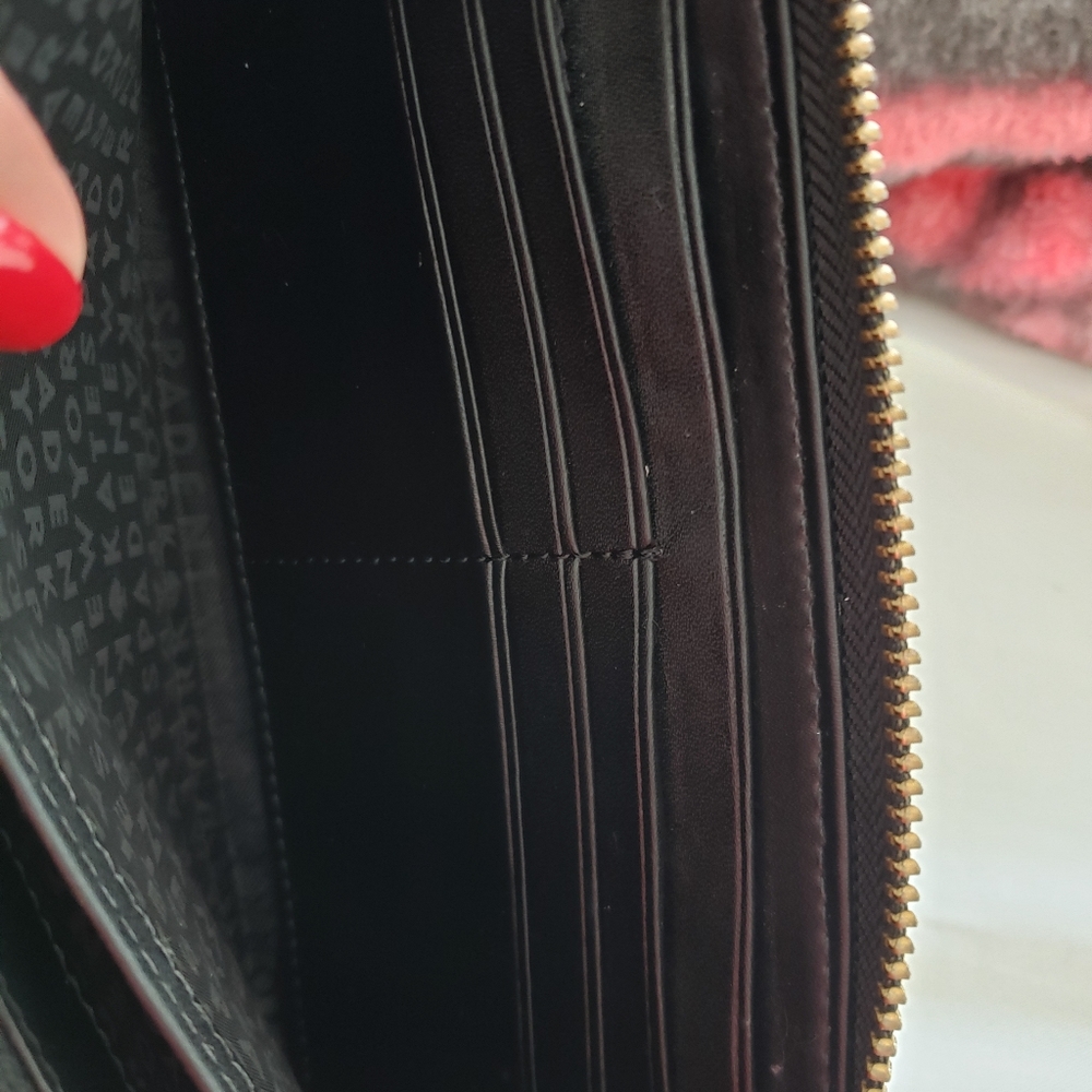 Kate Spade Zip Around Wallet - Picture 11 of 12